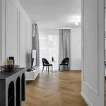 Apartment 61m2 Wlochy - Parking, Gym, Balcony, Workspace - By Rentujemy