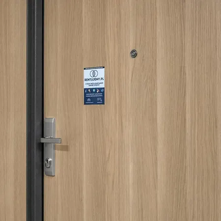 61m2 Wlochy - Parking, Gym, Balcony, Workspace - By Rentujemy * Varšava