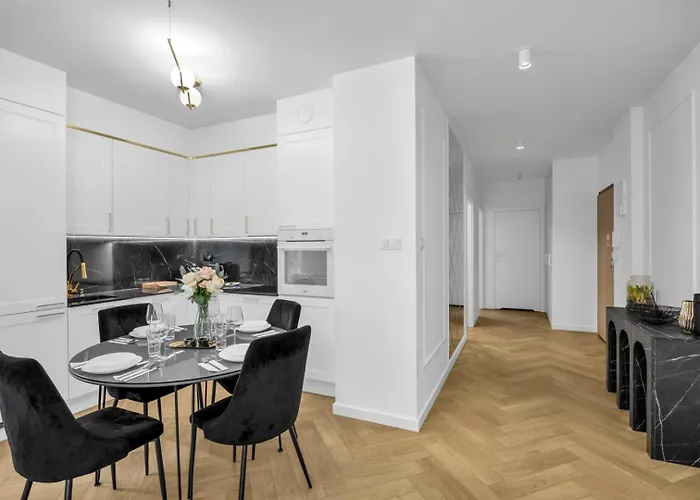 61m2 Wlochy - Parking, Gym, Balcony, Workspace - By Rentujemy * Βαρσοβία