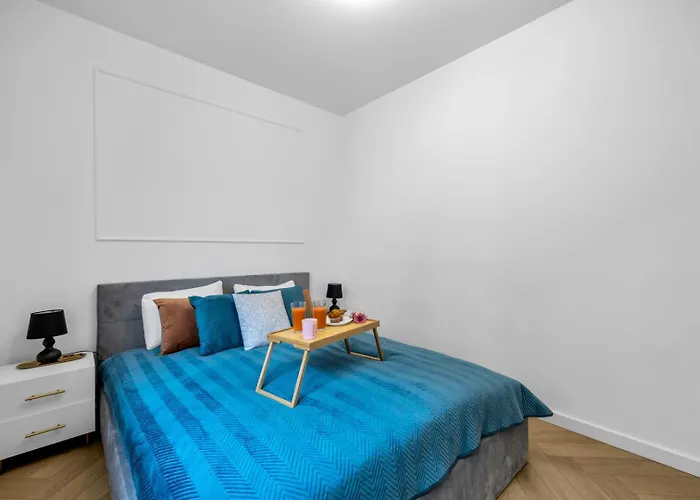 Lägenhet 61m2 Wlochy - Parking, Gym, Balcony, Workspace - By Rentujemy *