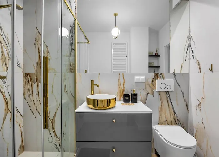 61m2 Wlochy - Parking, Gym, Balcony, Workspace - By Rentujemy * Warszawa