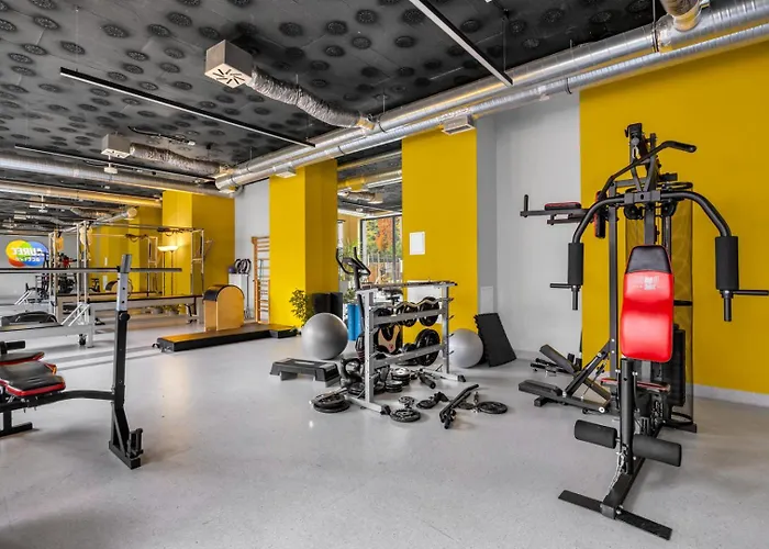 61m2 Wlochy - Parking, Gym, Balcony, Workspace - By Rentujemy Apartamento Varsóvia